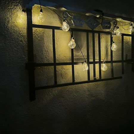 Aloni Studio Azoyirás エクステリア 写真